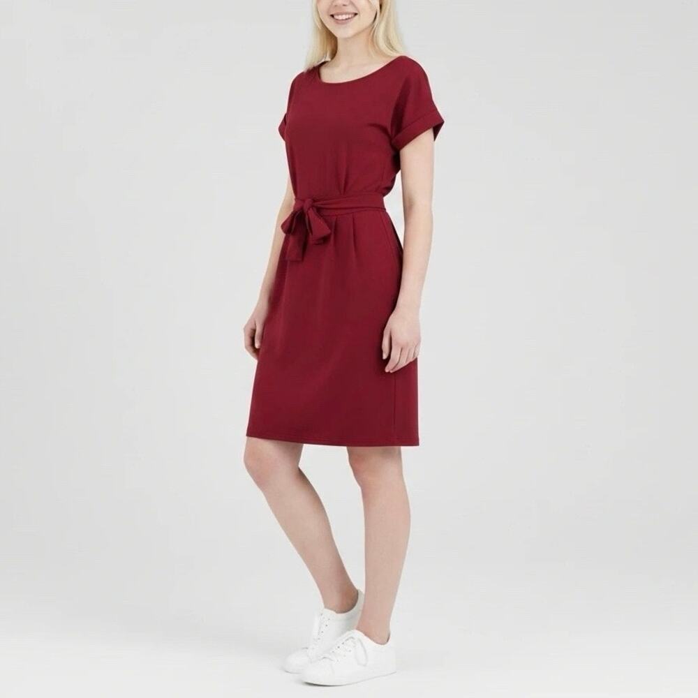 Miselon Dress – Burgundy Knit, Short Sleeve with Belt Sz M